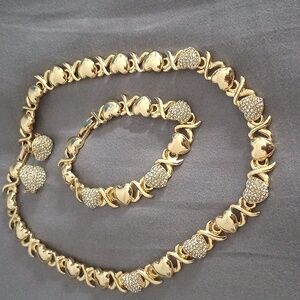 Elegant Gold Tone, Rhinestone Heart, Necklace, Bracelet & Earrings Set, New.
